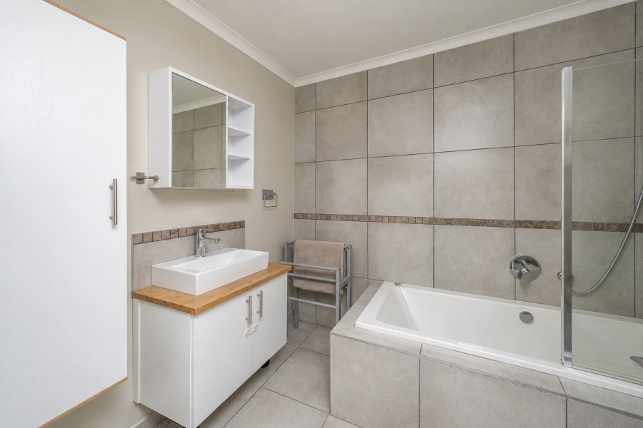 2 Bedroom Property for Sale in Fish Hoek Western Cape